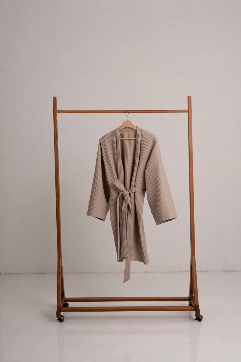 gray kimono.jpg