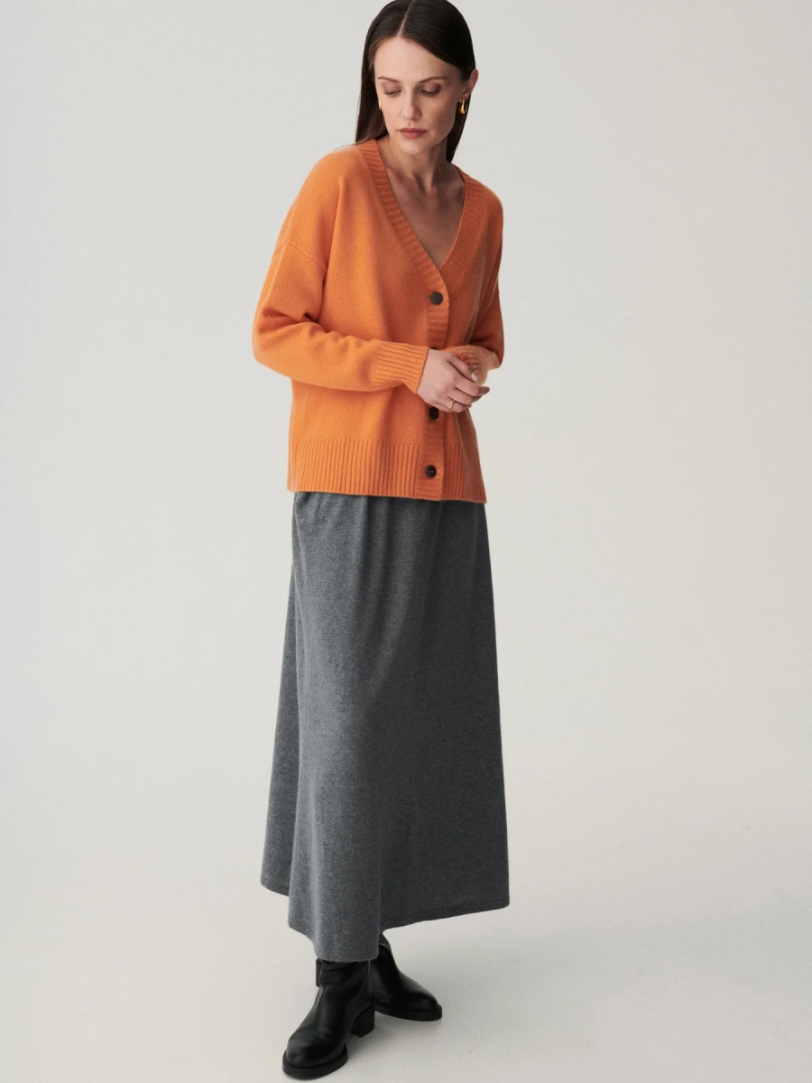 MINOU_kaszmirowa_spodnica_ciemnoszara_5.webp